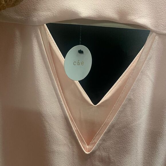 #76 c&e Triangle Cutout V-neck 3/4 Sleeve Top Blouse - Picture 5 of 7